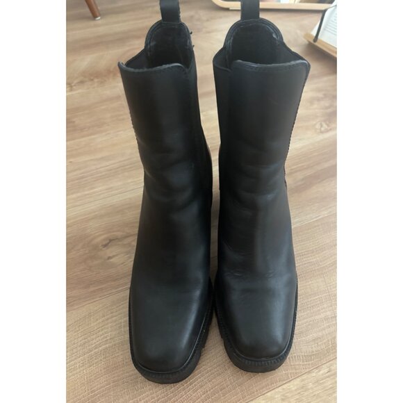 Sam Edelman Rollins Bootie in 39 - Picture 5 of 7